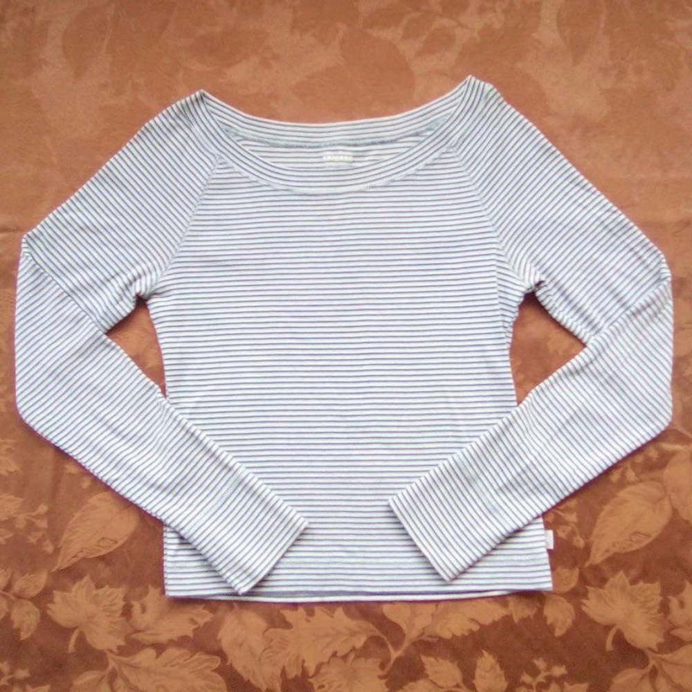 Bule and White Striped Long Sleeve Express Top